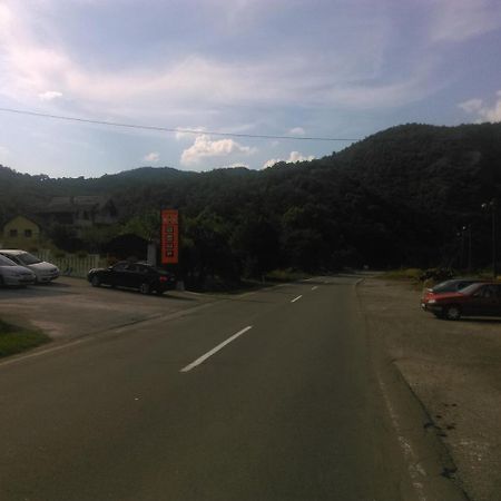 Karavan 123 Raška Exterior foto