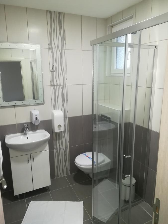Karavan 123 Raška Exterior foto