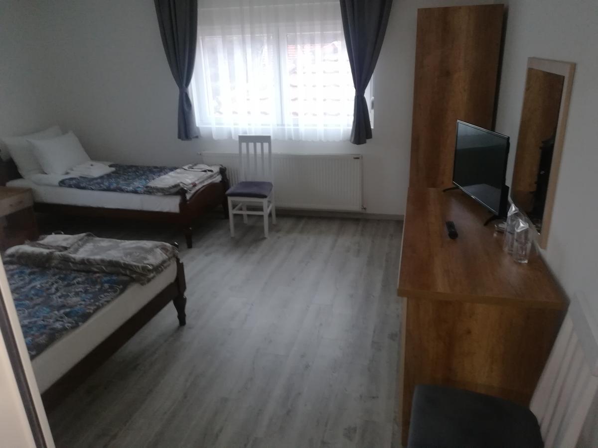 Karavan 123 Raška Exterior foto