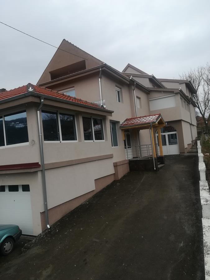 Karavan 123 Raška Exterior foto
