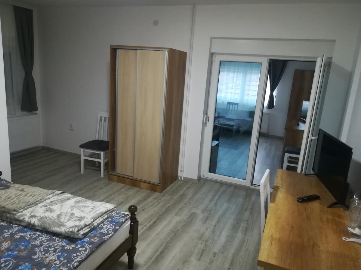 Karavan 123 Raška Exterior foto