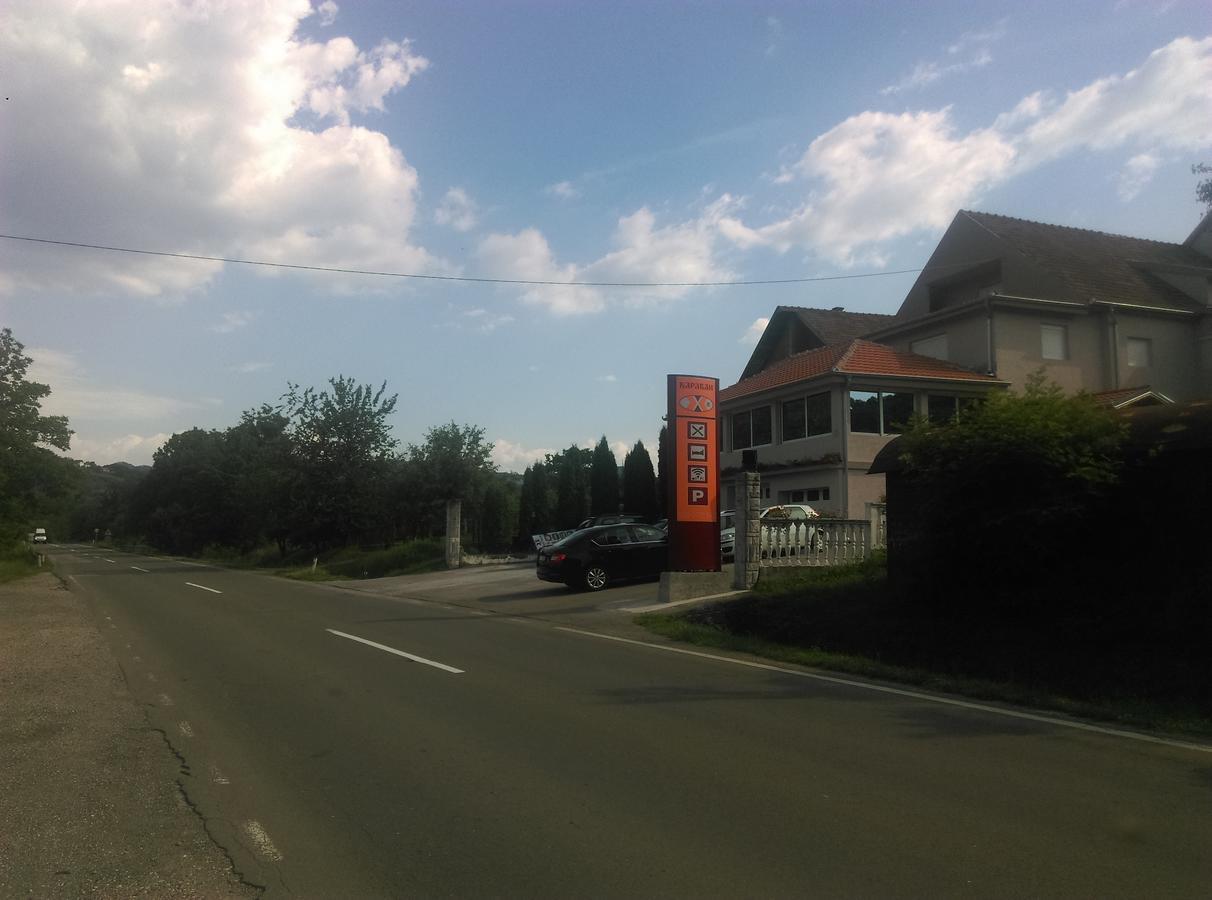 Karavan 123 Raška Exterior foto
